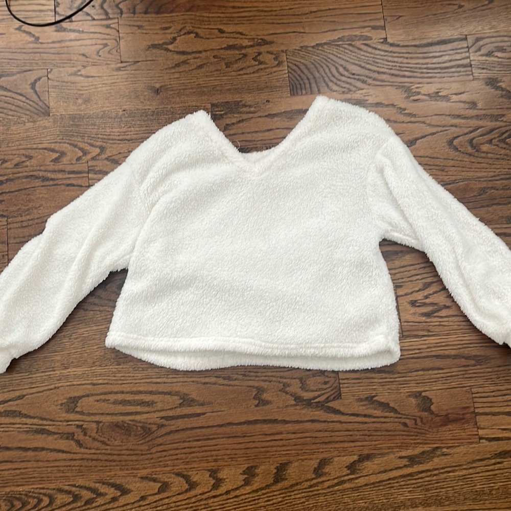Cute sweater!